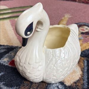 SWAN PLANTER